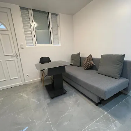 Maisonette De 25m2 A La Porte De Paris Semesterbostad *